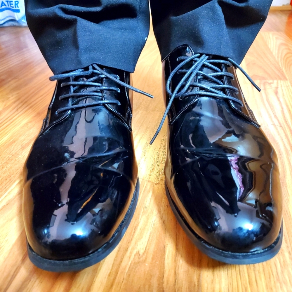 Kenneth Cole shoes